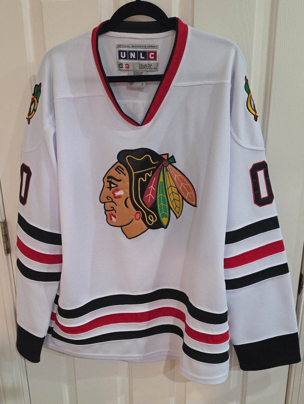UNLC Clark Griswold #00 Chicago Blackhawks Hockey Jersey – Size XL